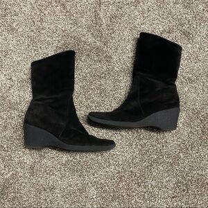 𝅺sz 9.5-Aquatalia Suede Boots